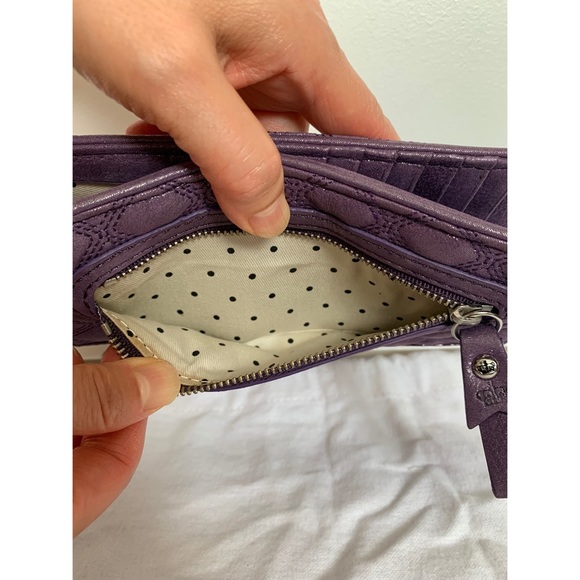 •JUICY COUTURE Quilted Purple Leather Wallet• - Picture 3 of 5